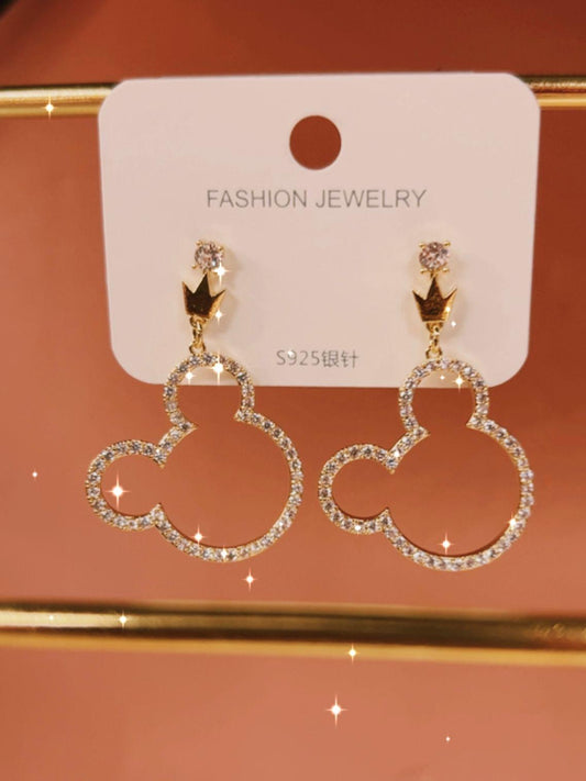Minnie Mouse earrings