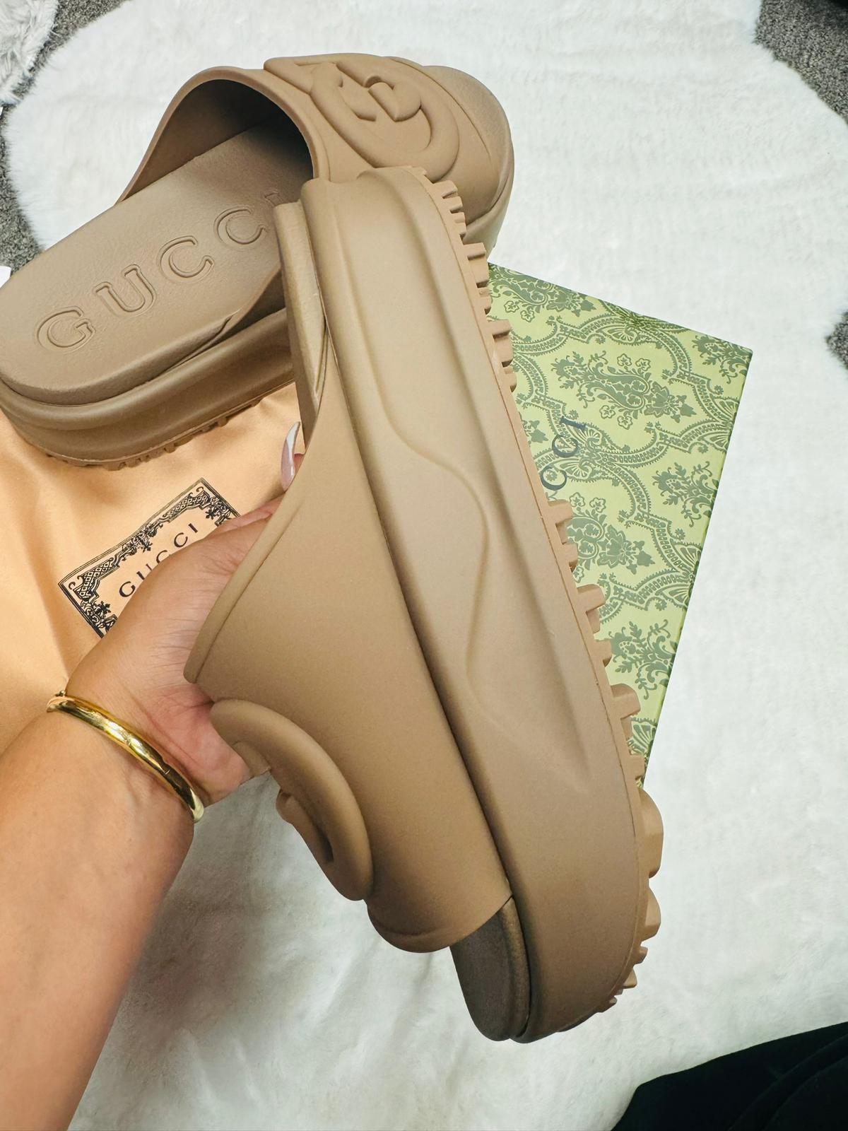 Designer slides GC