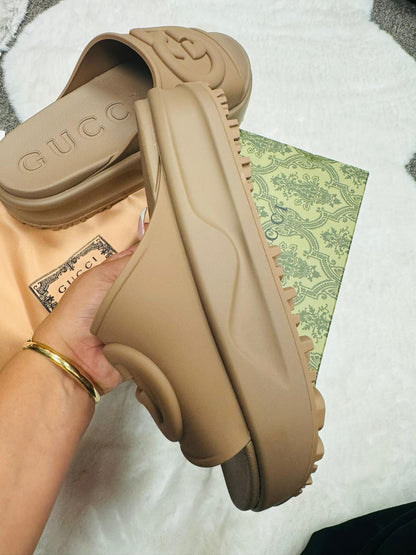 Designer slides GC
